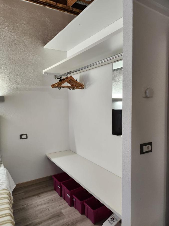 Mansarde & Suite Maison 1706 Lago Orta Borgomanero Ngoại thất bức ảnh