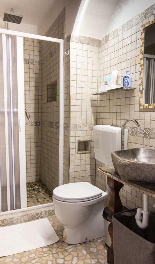 Mansarde & Suite Maison 1706 Lago Orta Borgomanero Ngoại thất bức ảnh