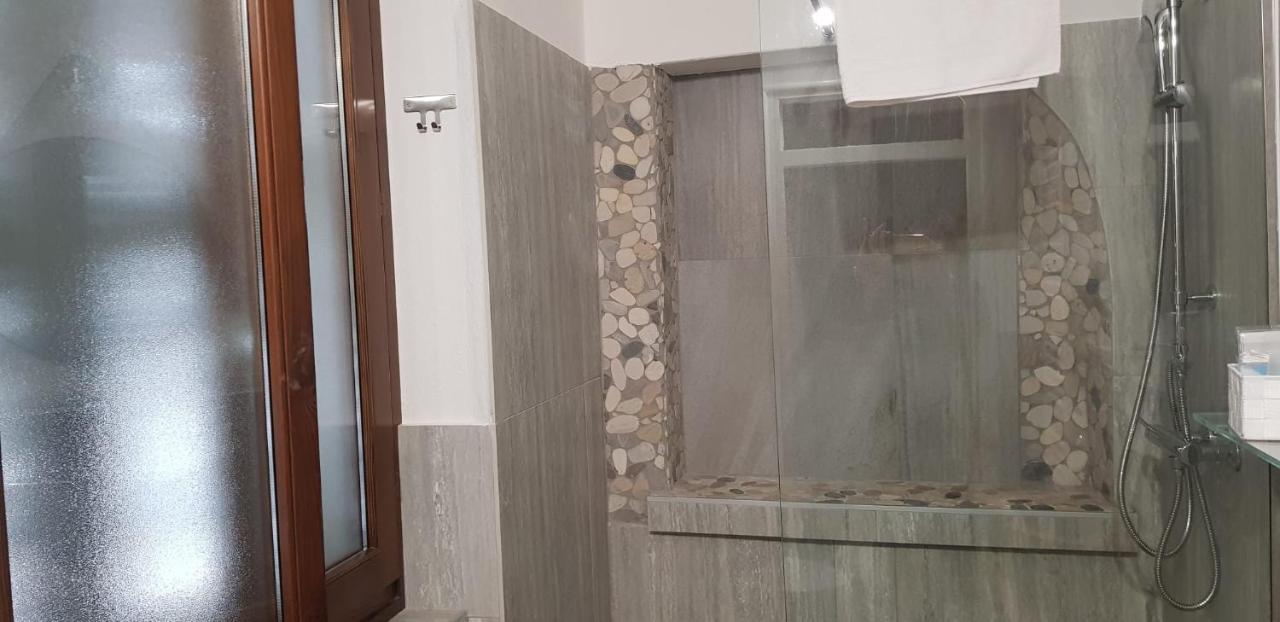 Mansarde & Suite Maison 1706 Lago Orta Borgomanero Ngoại thất bức ảnh